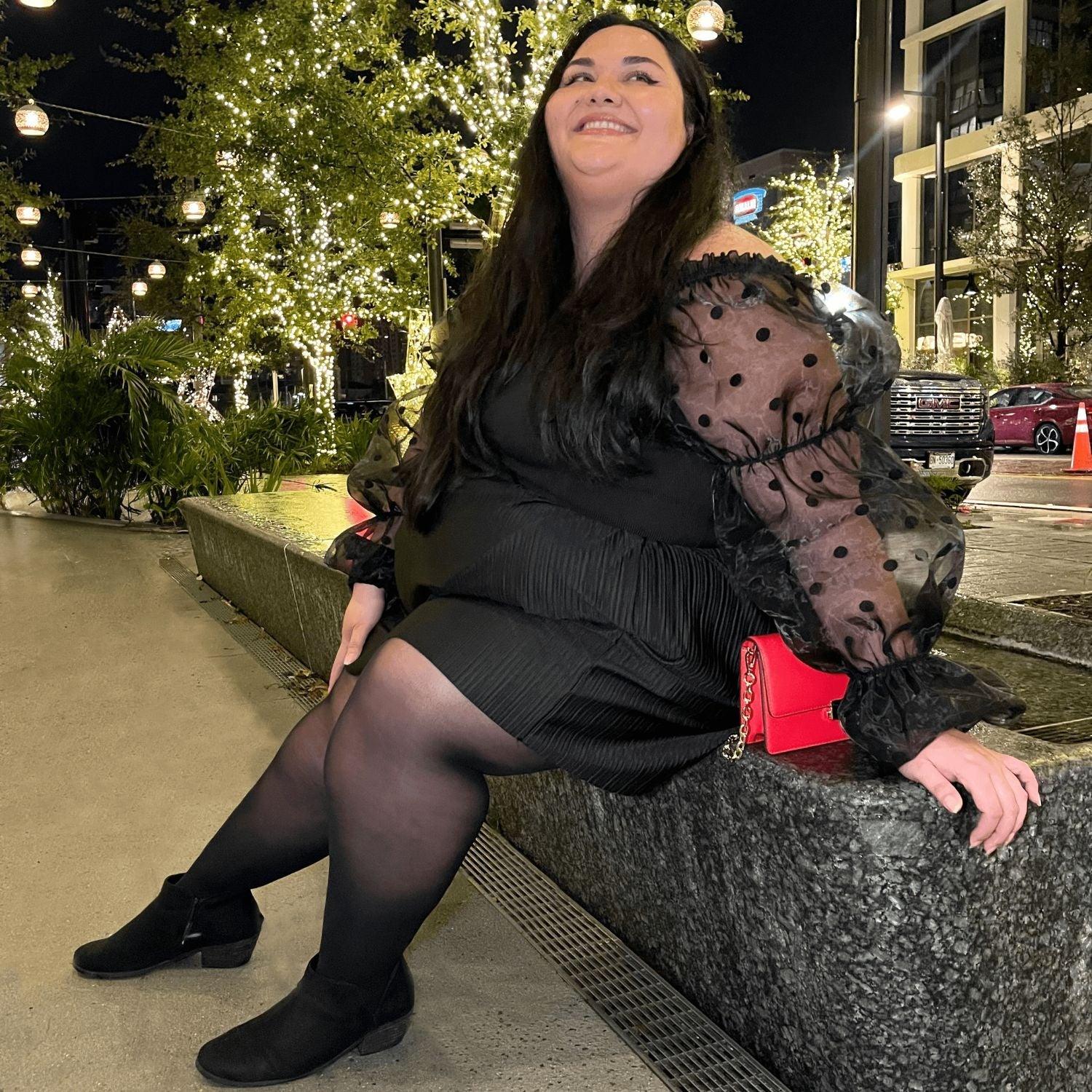 Sheer 30 Den Pantyhose - Liquorice - Image 3